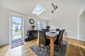 Kitchen breakfast room angle 2- click for photo gallery